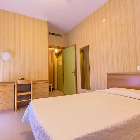 Ulivi E Palme Отель Кальяри